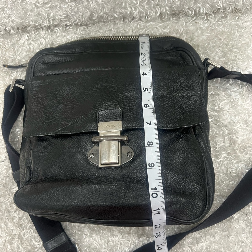 Prada Vitello Daino crossbody bag - Picture 11 of 16